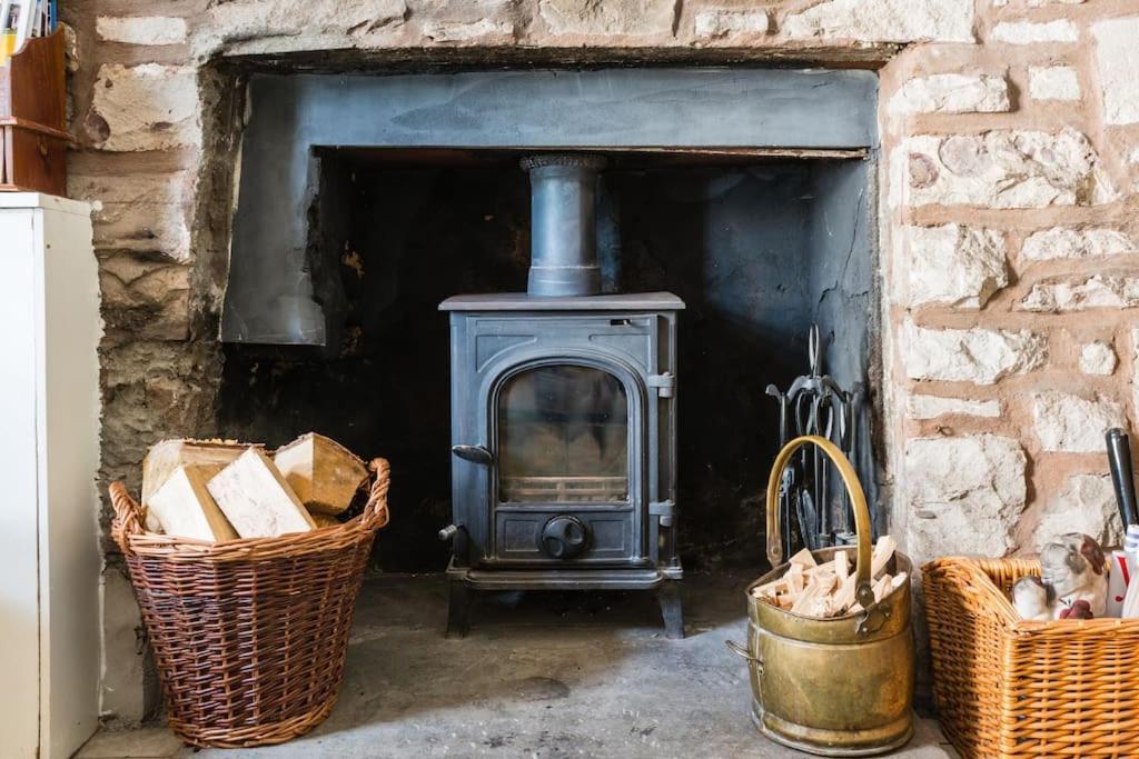 Loch Ness Village Cottage For 2 With Free Parking & Pets Welcome Drumnadrochit Exteriör bild