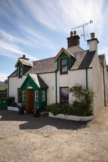 Loch Ness Village Cottage For 2 With Free Parking & Pets Welcome Drumnadrochit Exteriör bild