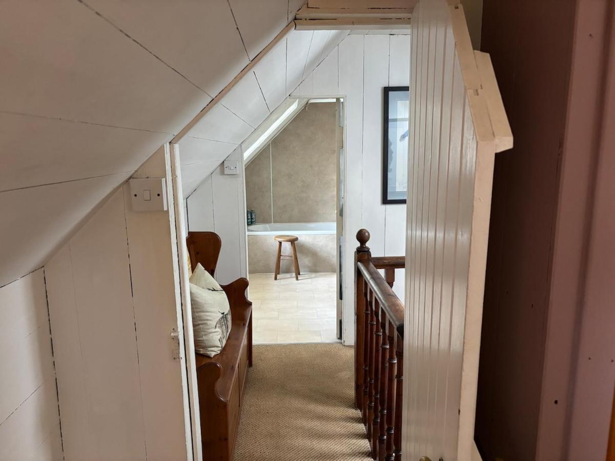 Loch Ness Village Cottage For 2 With Free Parking & Pets Welcome Drumnadrochit Exteriör bild